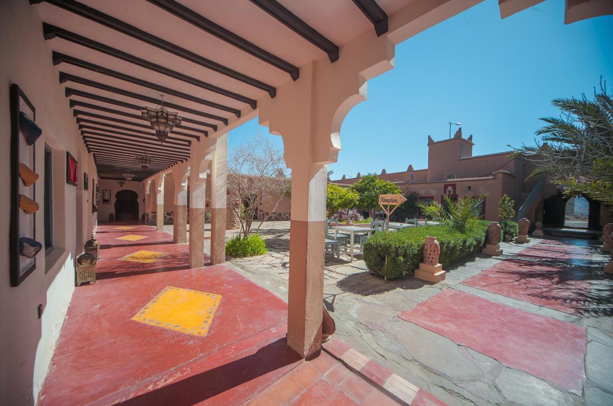 Auberge Kasbah Ennakhile Nkob Exterior foto